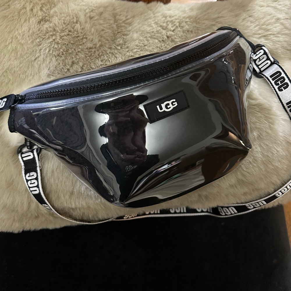 Brand new- never used authentic UGG Nasha belt bag in black.